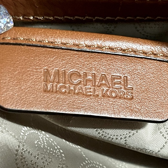 Michael Kors satchel - Picture 8 of 11